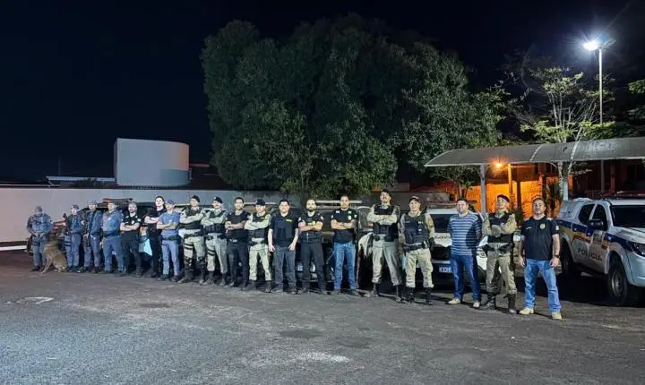 Operação prende homem e apreende arma, munições e drogas em Ibiraci