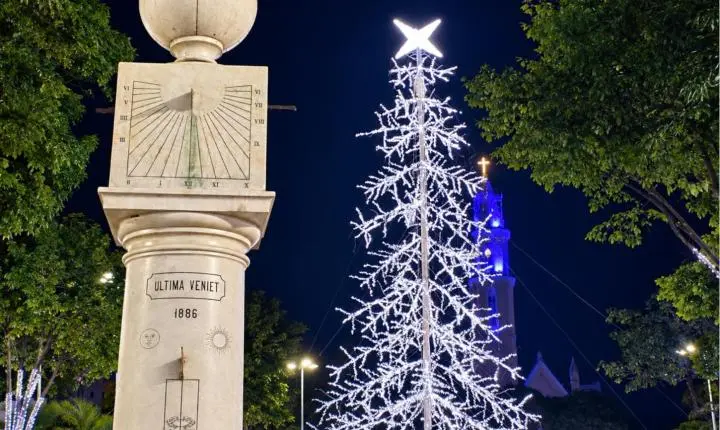 Prefeitura de Franca abre licitação de R$ 1,15 milhão para decoração de Natal