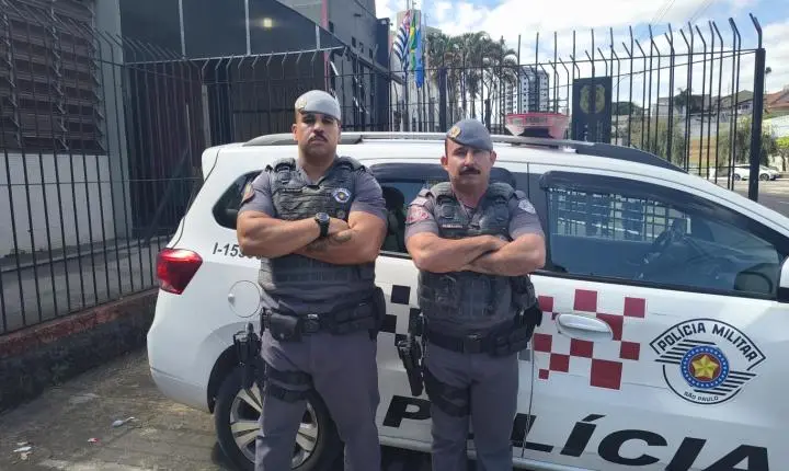 Procurado é capturado e armas de fogo são apreendidas pela PM