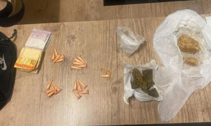 Traficantes tentam fugir da Força Tática, mas são presos no 