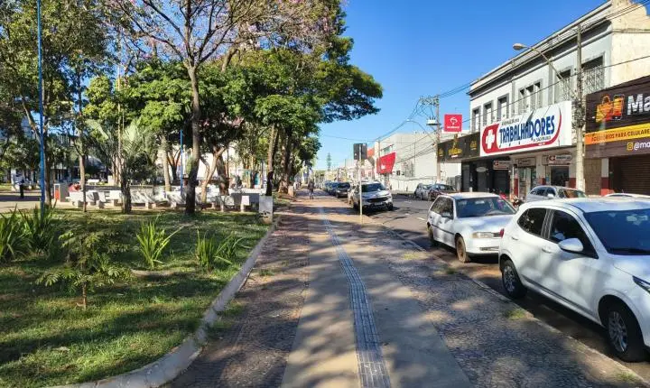 Veja o que abre e fecha no feriado de 9 de julho em Franca