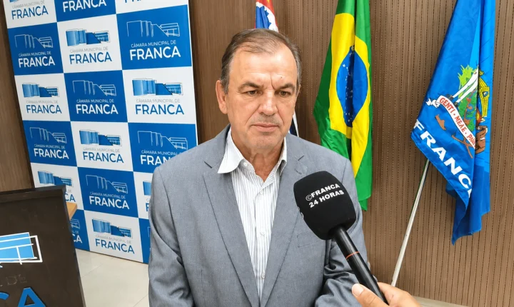 Vereador denuncia abandono de imóvel onde funcionava escola municipal